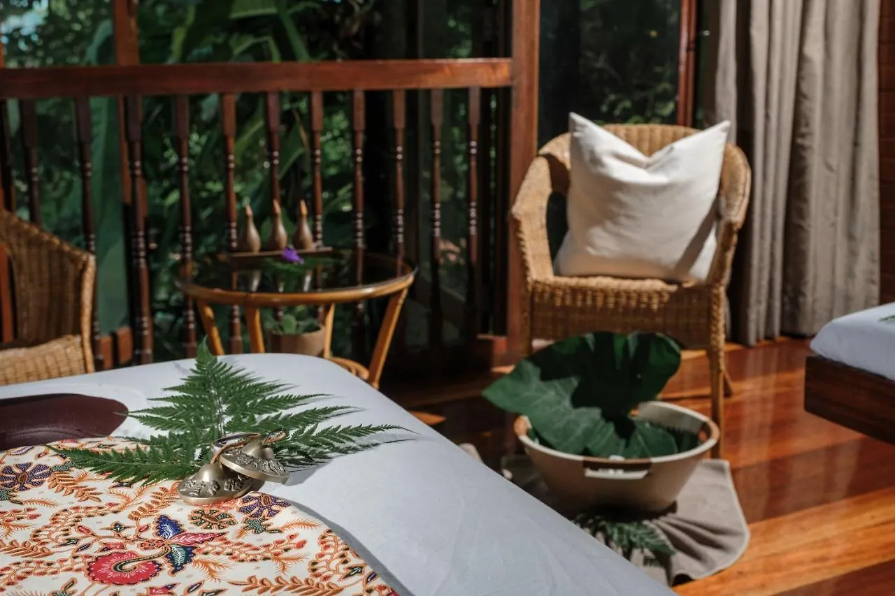 Ambong Rainforest Retreat Pantai Cenang