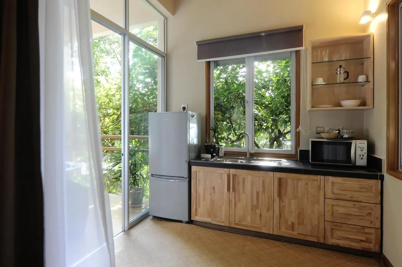 Ambong Rainforest Retreat Pantai Cenang